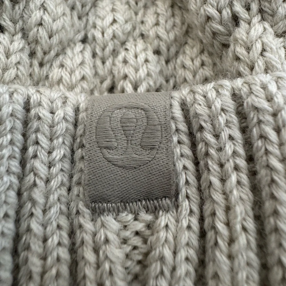 Lululemon Cozy Cream Knit Pom-Pom Toboggan Beanie - Picture 5 of 9
